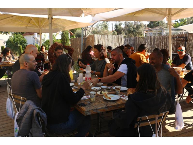 ארוחה כורדית אותנטית בבית מארח